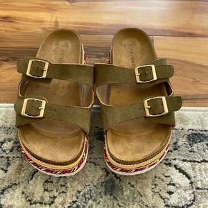 Cute Sandals 🩴 ♥️💕